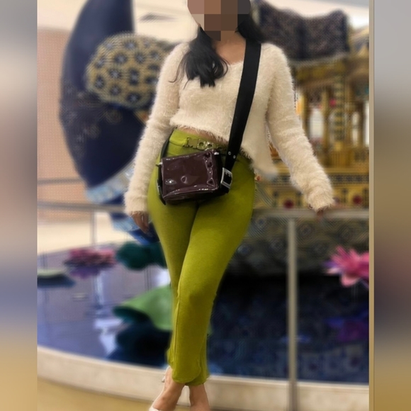 H&M fur crop top full sleeve - Picture 2 of 6